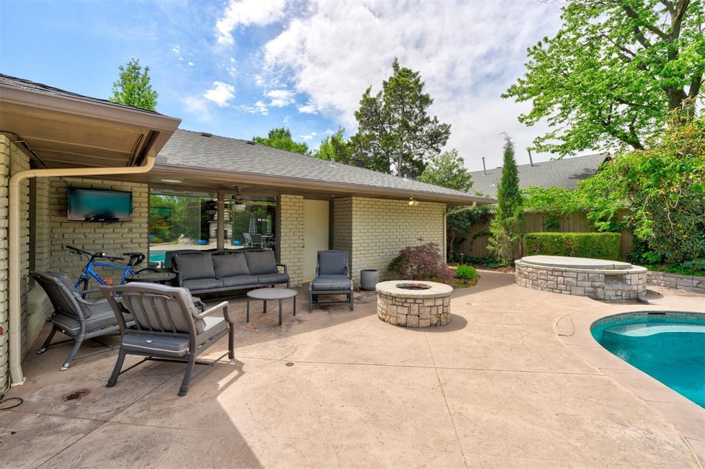 1701 Coventry Lane