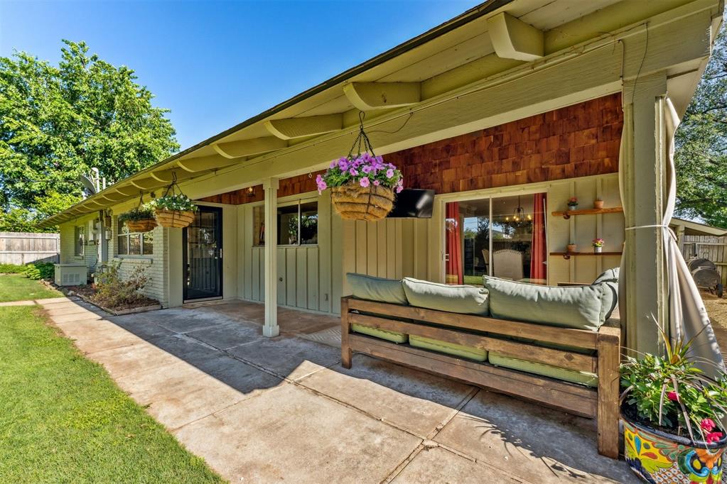 2113 NW 62 Street