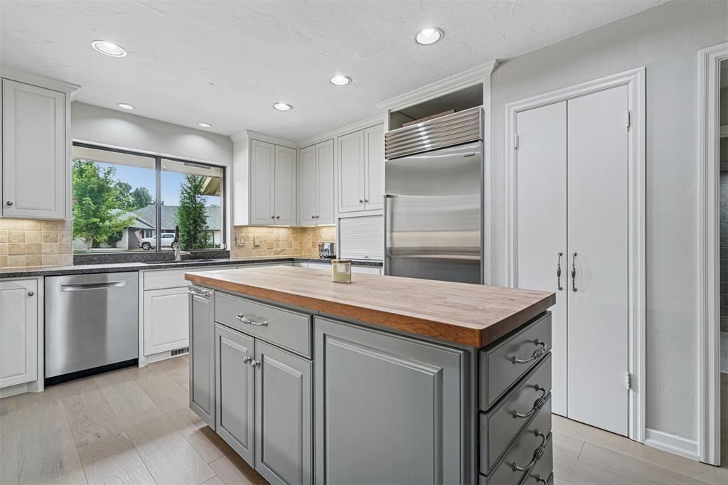 11209 Thorn Ridge Road