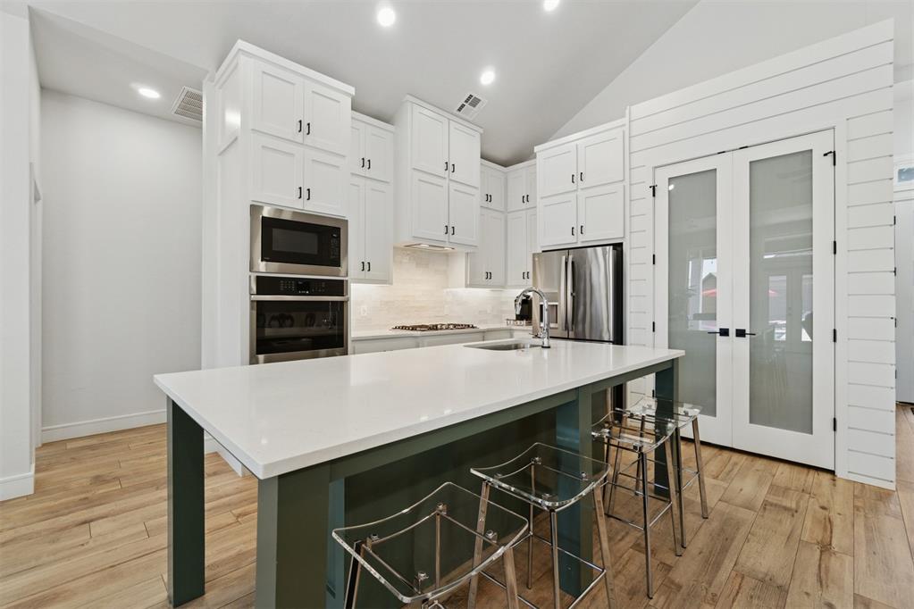 6120 NW 157th Street