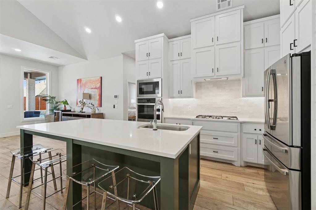 6120 NW 157th Street