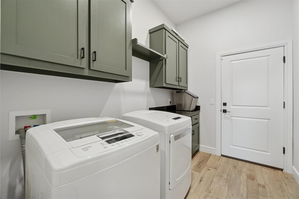 6120 NW 157th Street