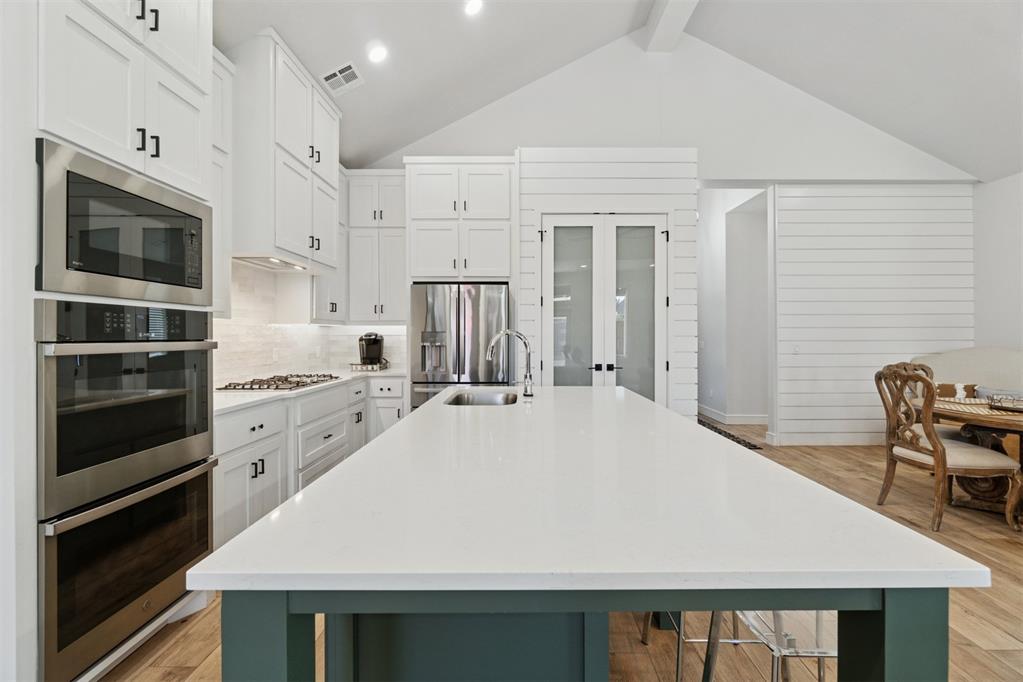 6120 NW 157th Street