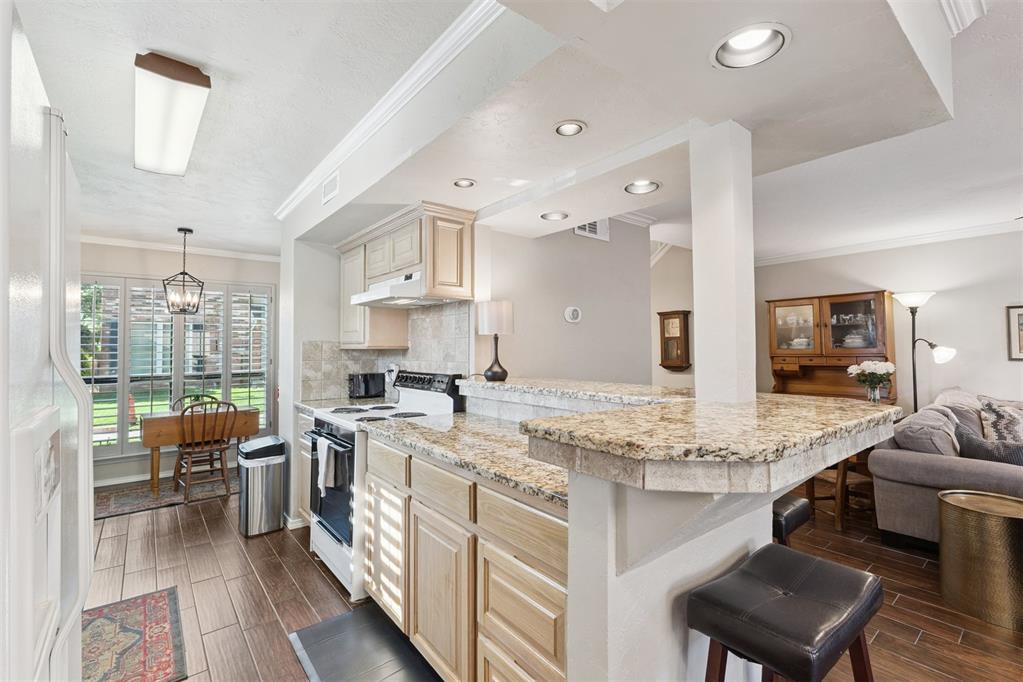 6500 N Grand Boulevard Unit: 190