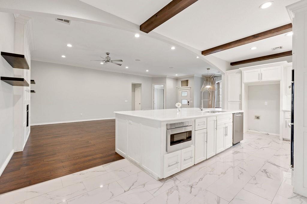 12101 Maple Ridge Road