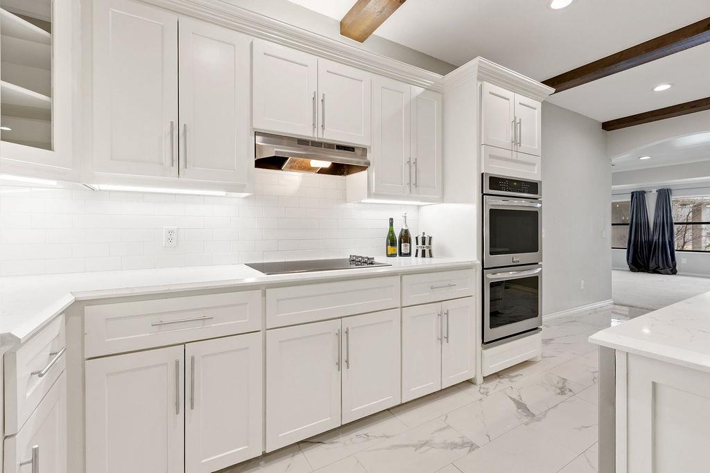 12101 Maple Ridge Road