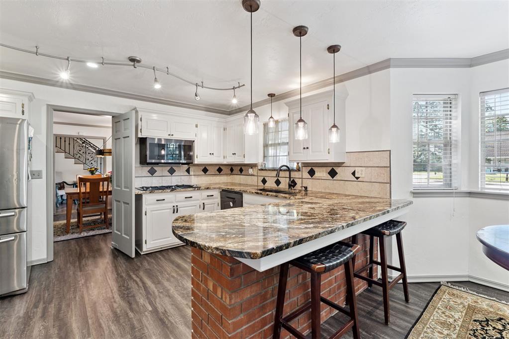 3105 Robin Ridge Road