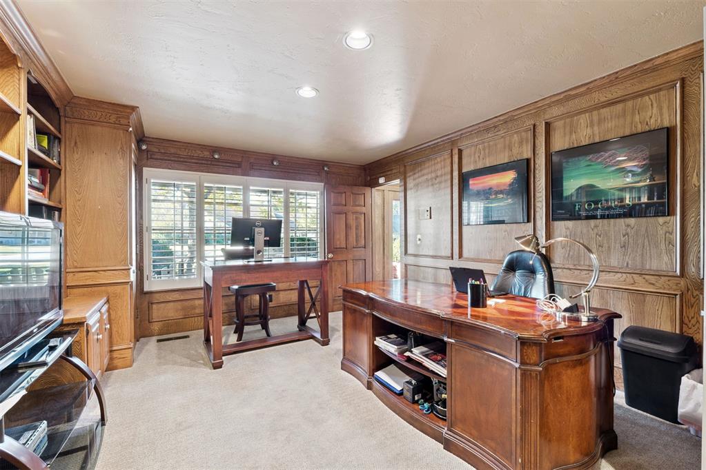 3105 Robin Ridge Road