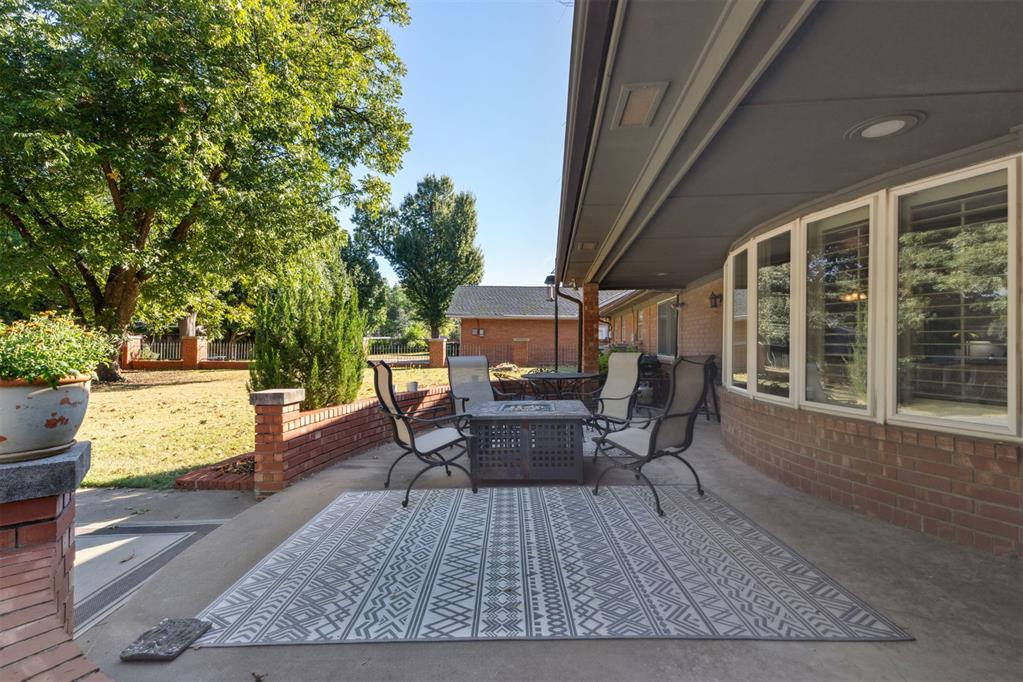 3105 Robin Ridge Road