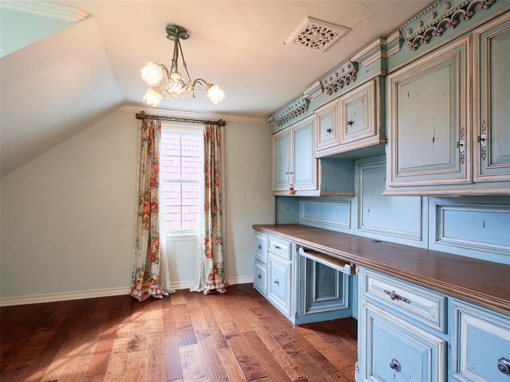 1102 Huntington Avenue