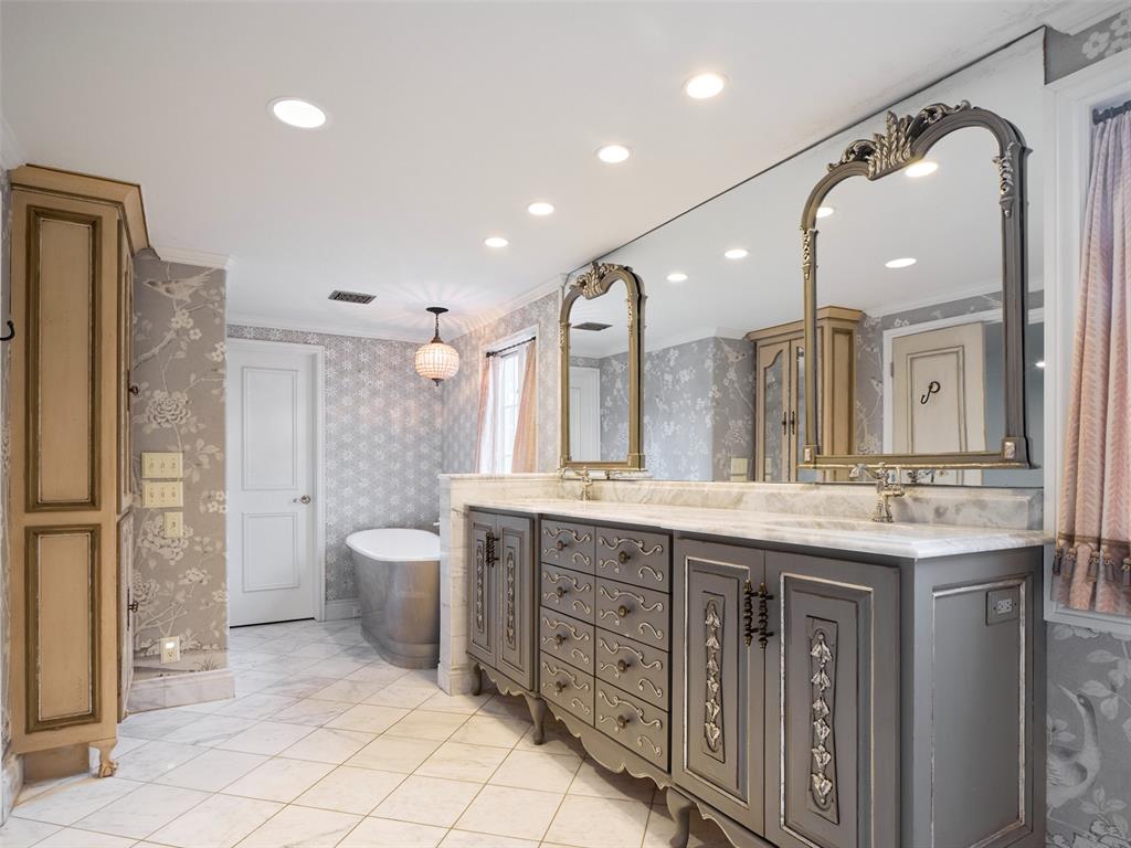 1102 Huntington Avenue