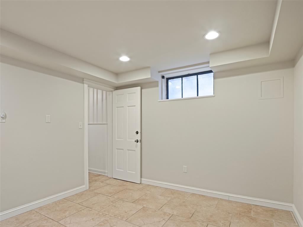 527 NW 38th Street