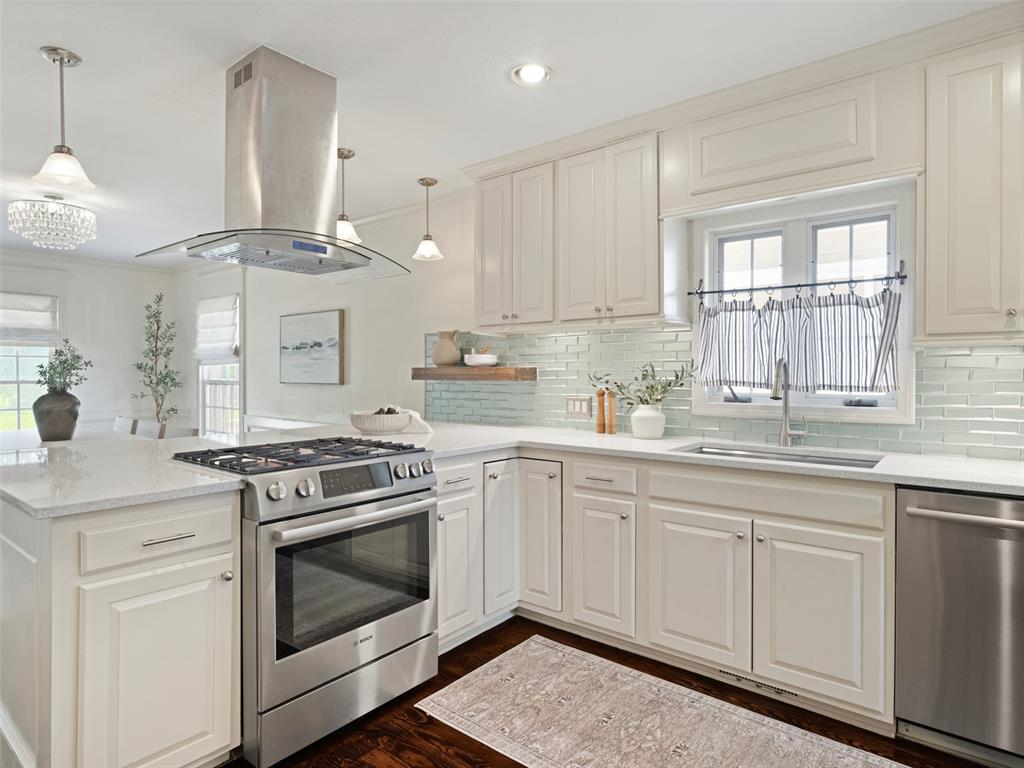 527 NW 38th Street