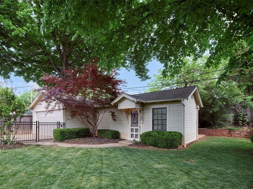 527 NW 38th Street
