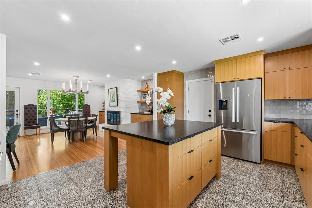 2420 NW 55th Terrace