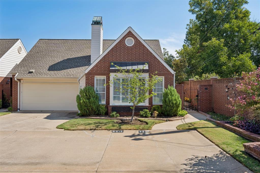 8618 N May Avenue Unit: 32B