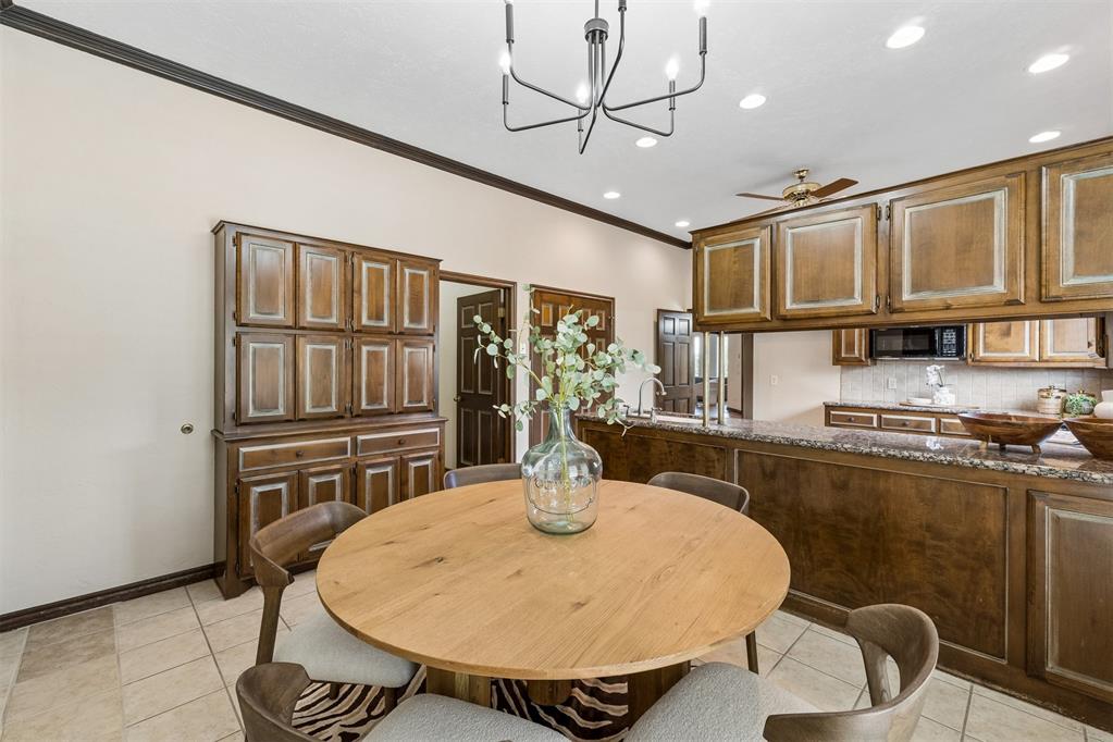 3600 Chestnut Ridge Road