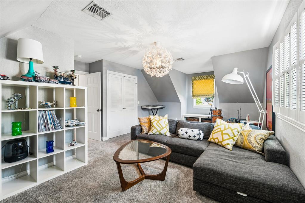 3216 Prairie Rose Road