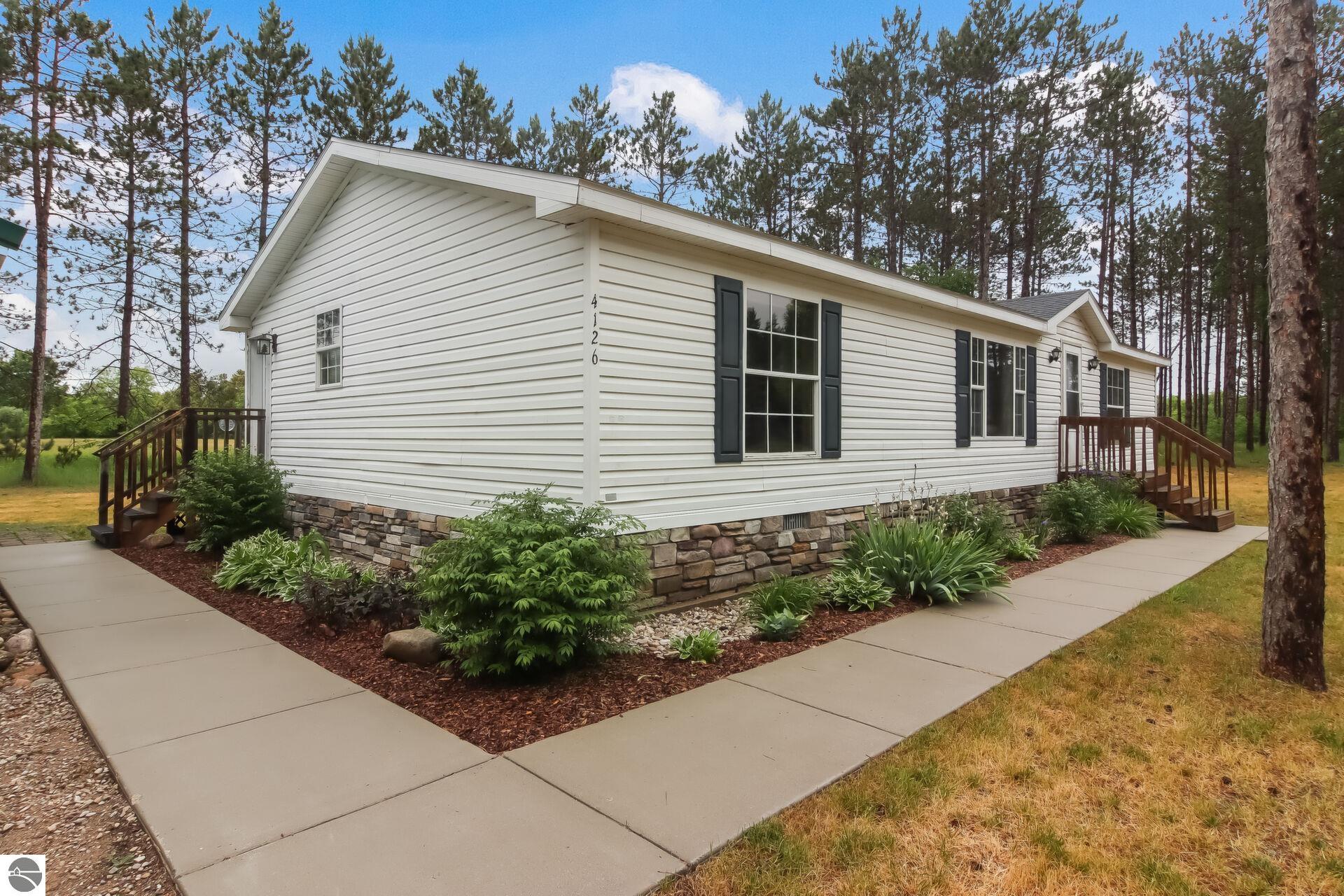 4126 Meadow Lane, Thompsonville