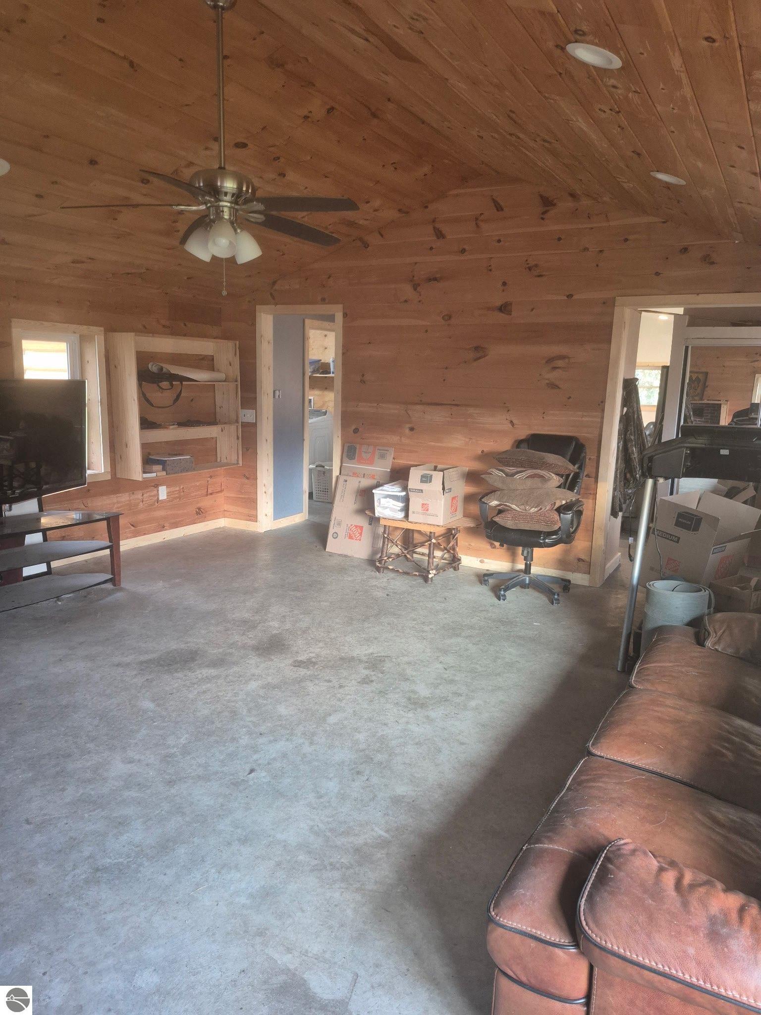 21025 Cadillac Highway