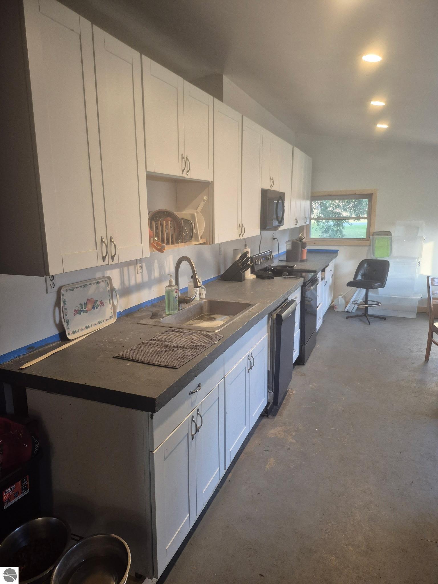 21025 Cadillac Highway