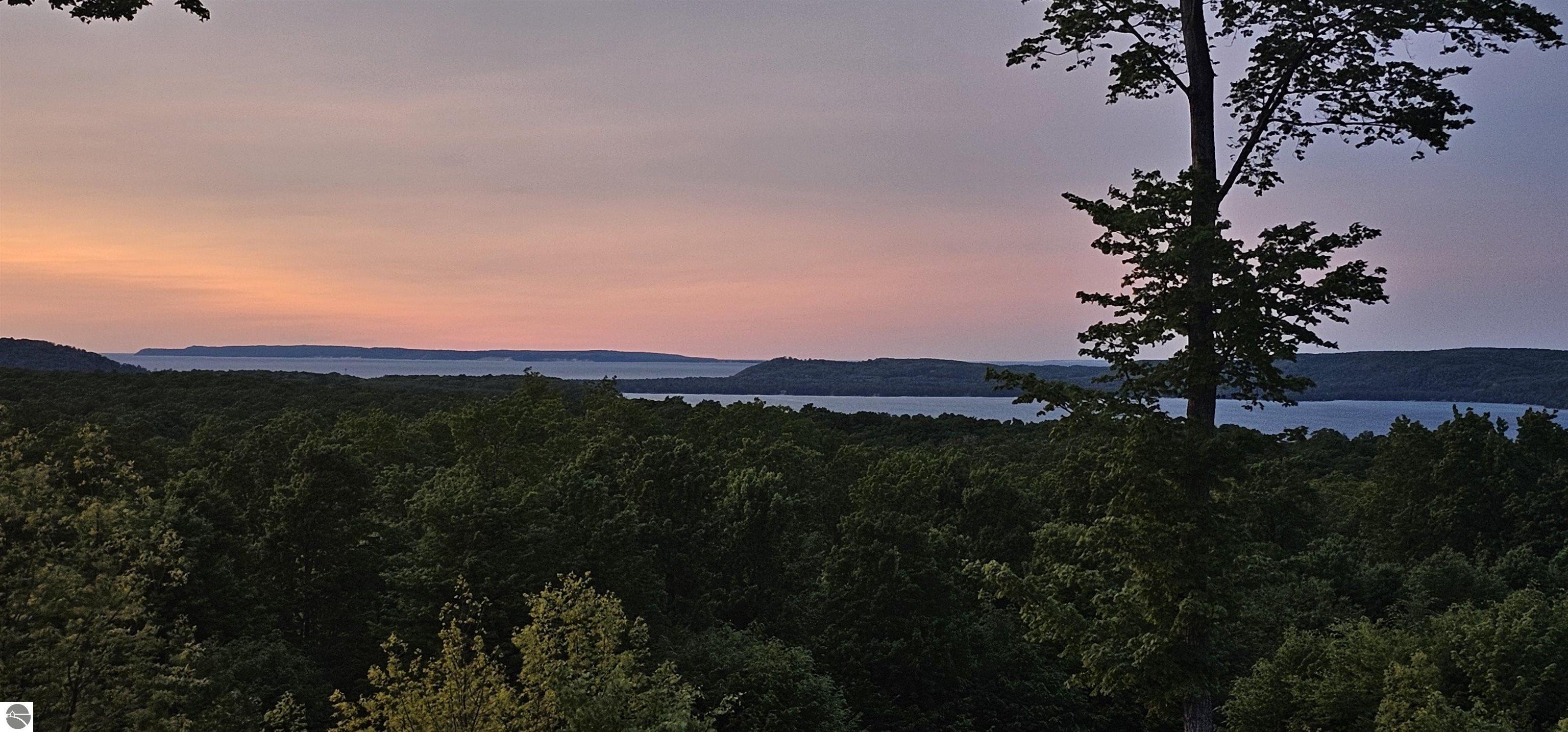 5512 W Timber Wolf Court