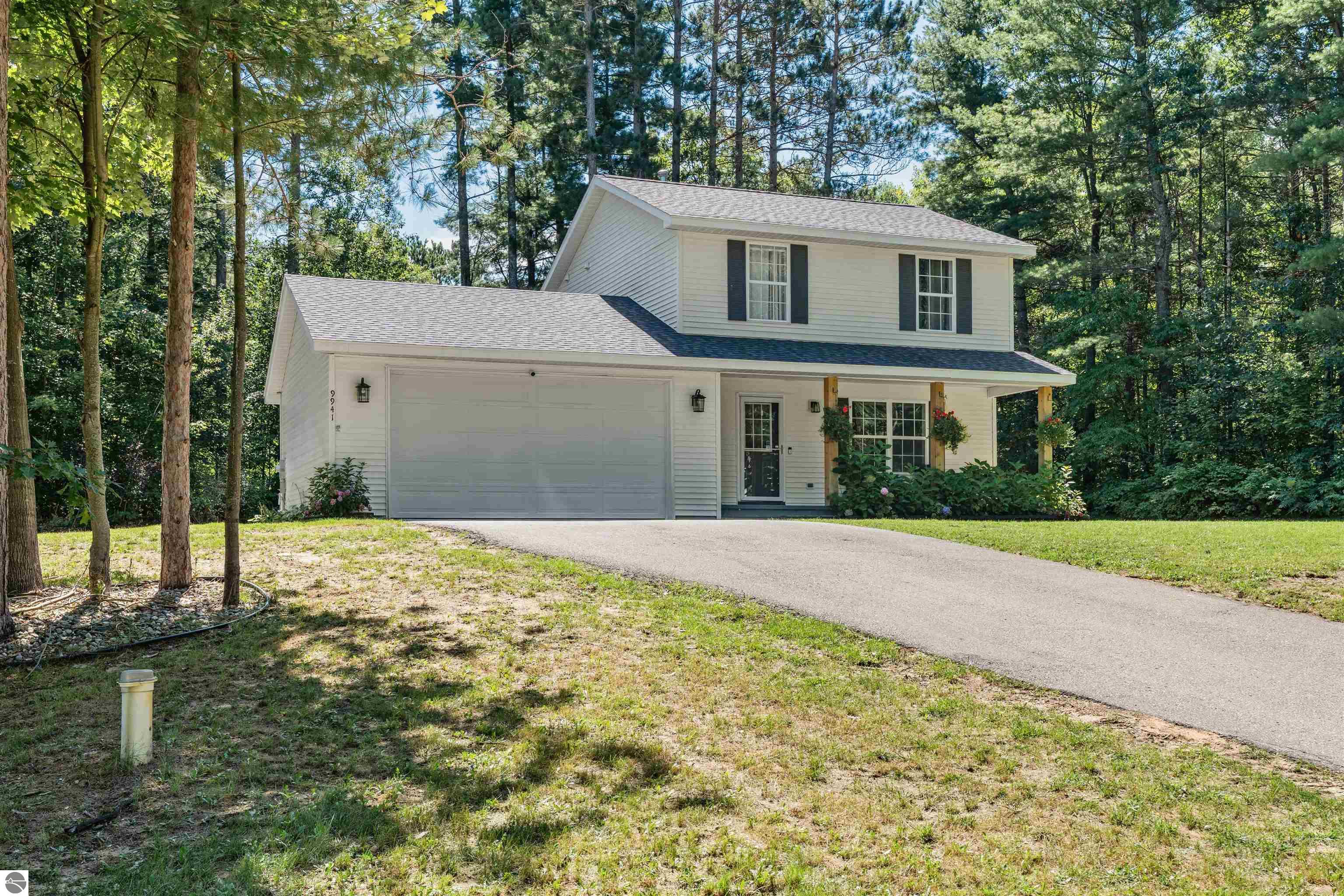 9941 Bur Oak