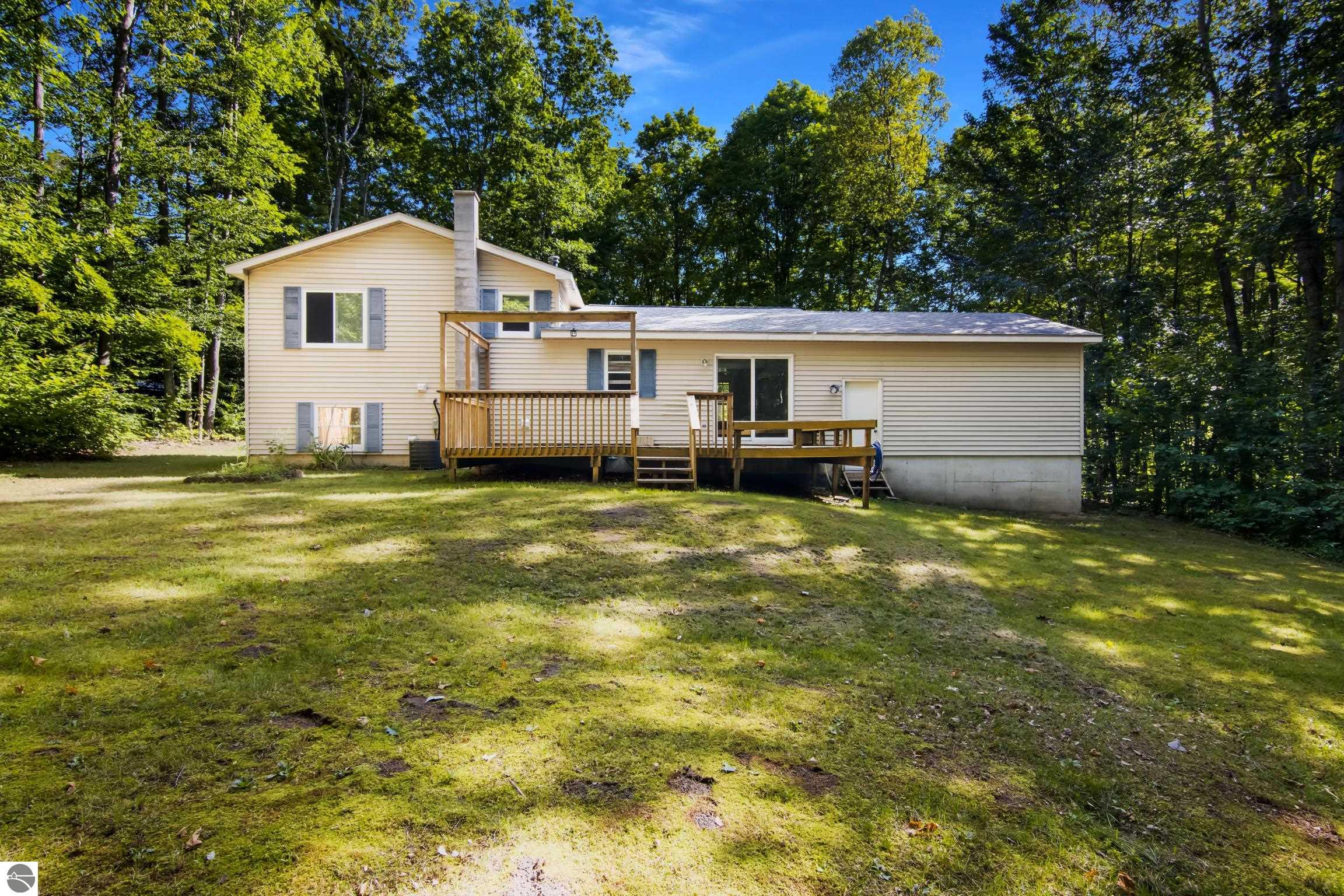 20922 Red Oak Drive
