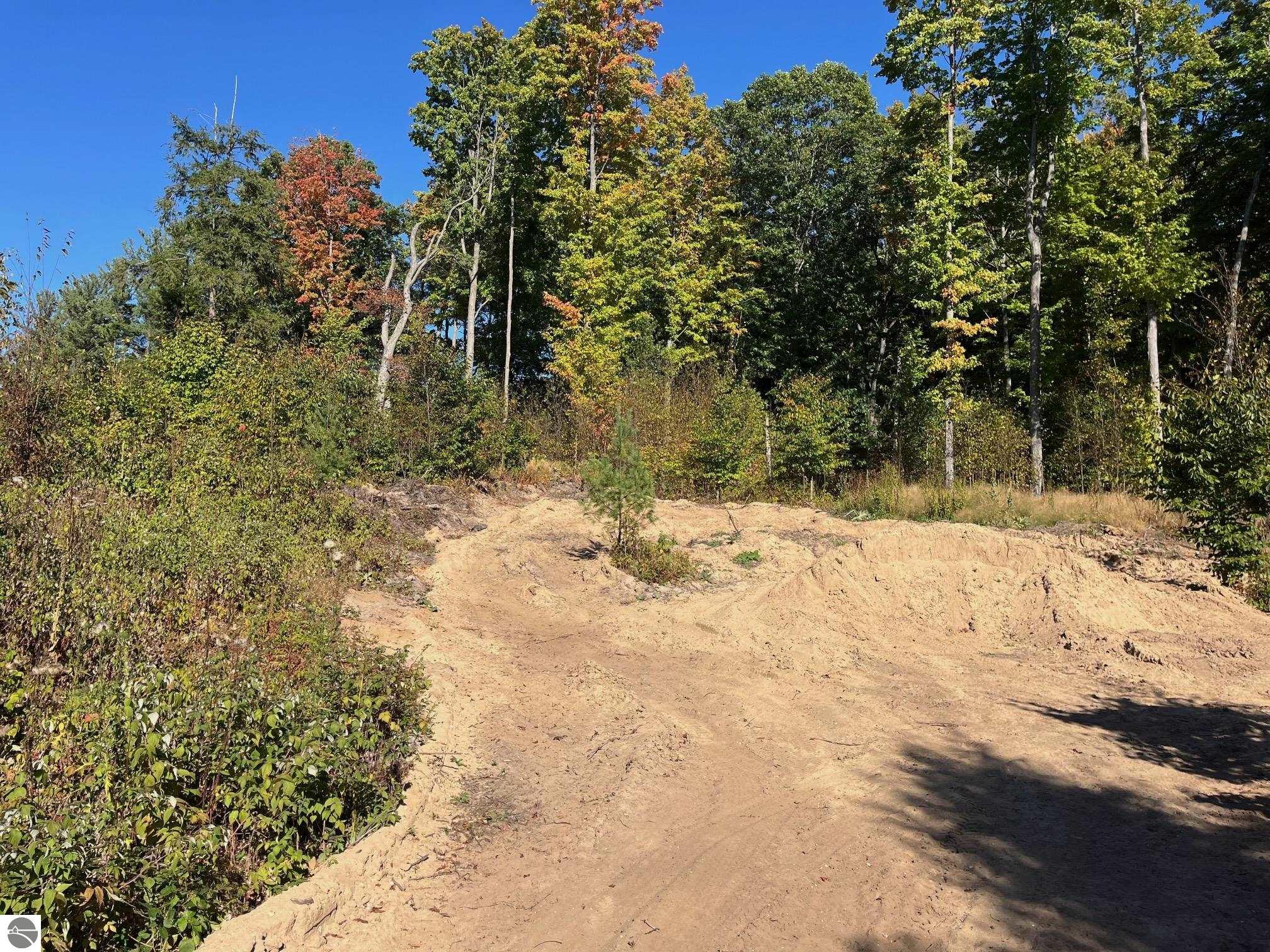 8762 Hemlock Hill Drive