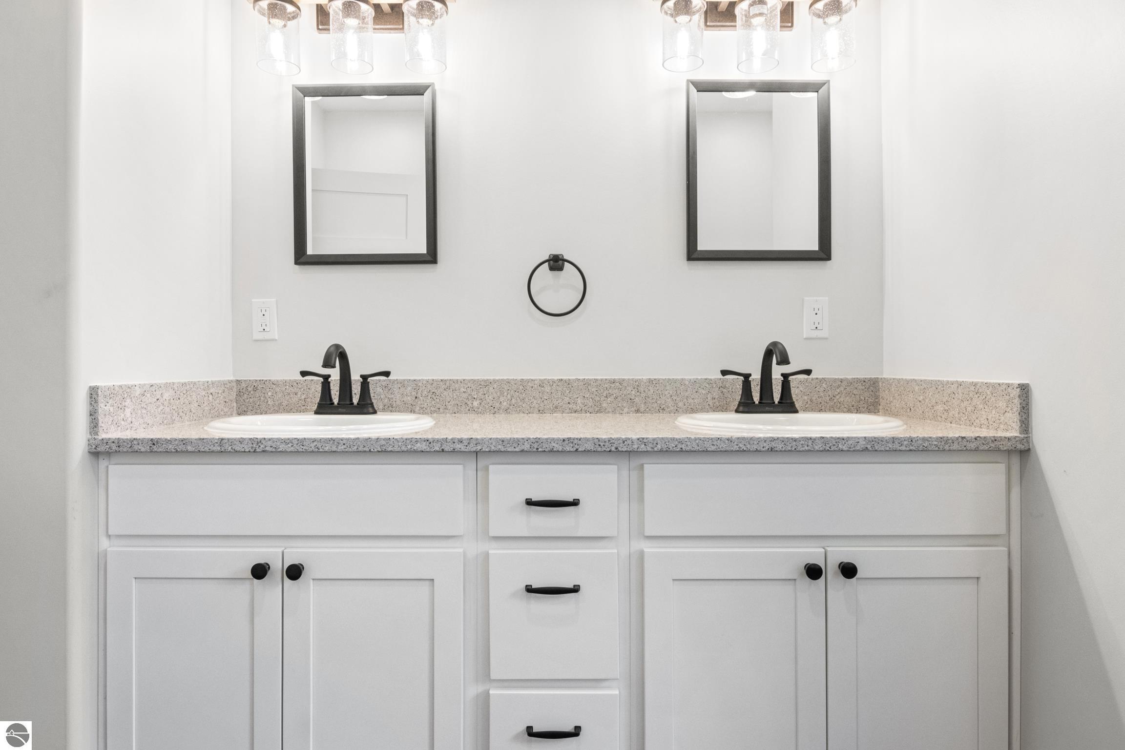 4900 S Sugar Loaf Mountain Road, Cedar