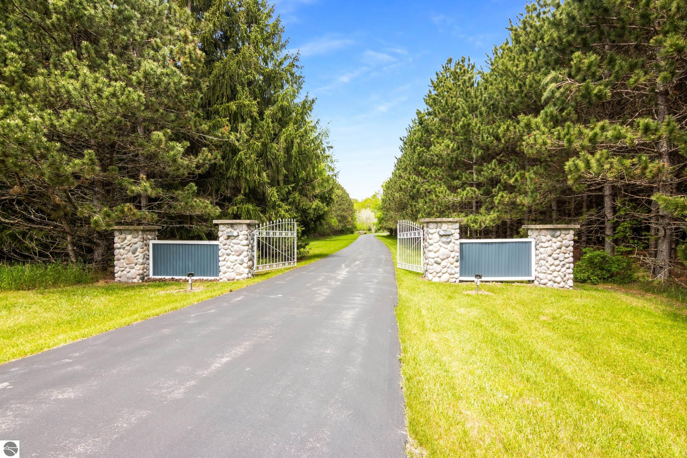 8401 S Sullivan Road