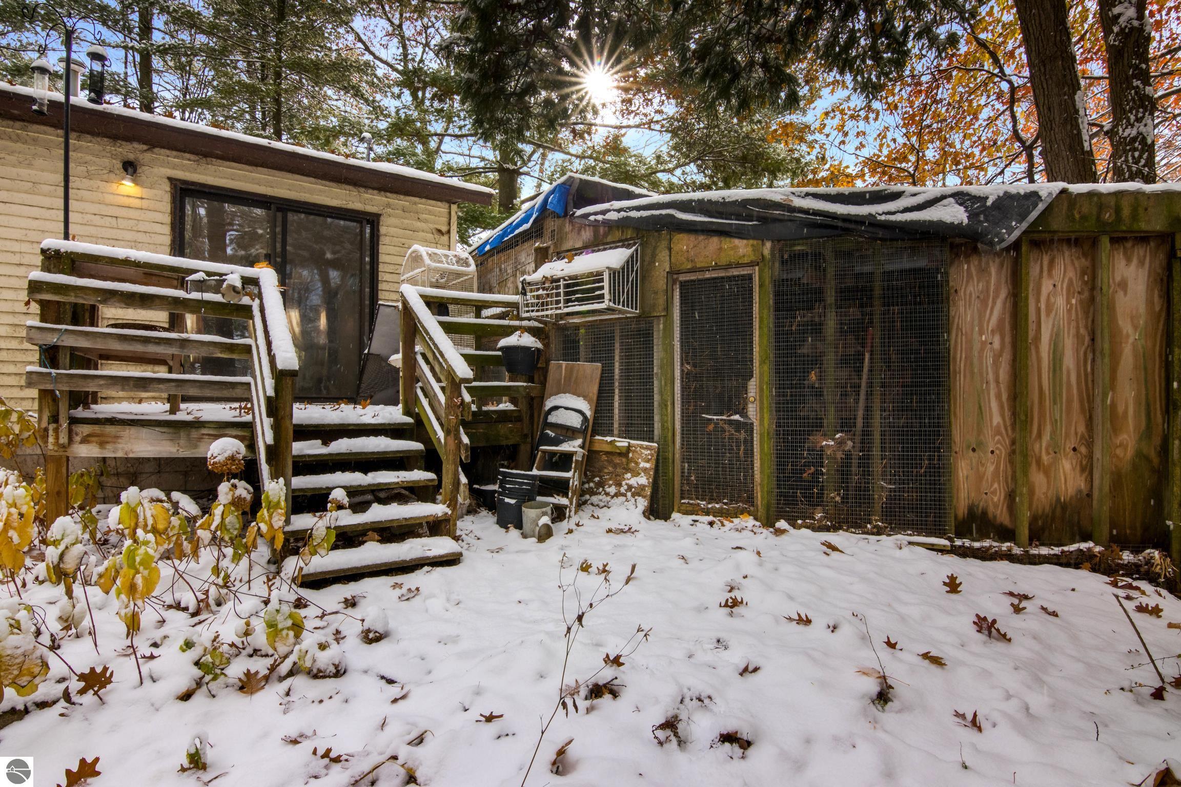 1570 Ridge View Court