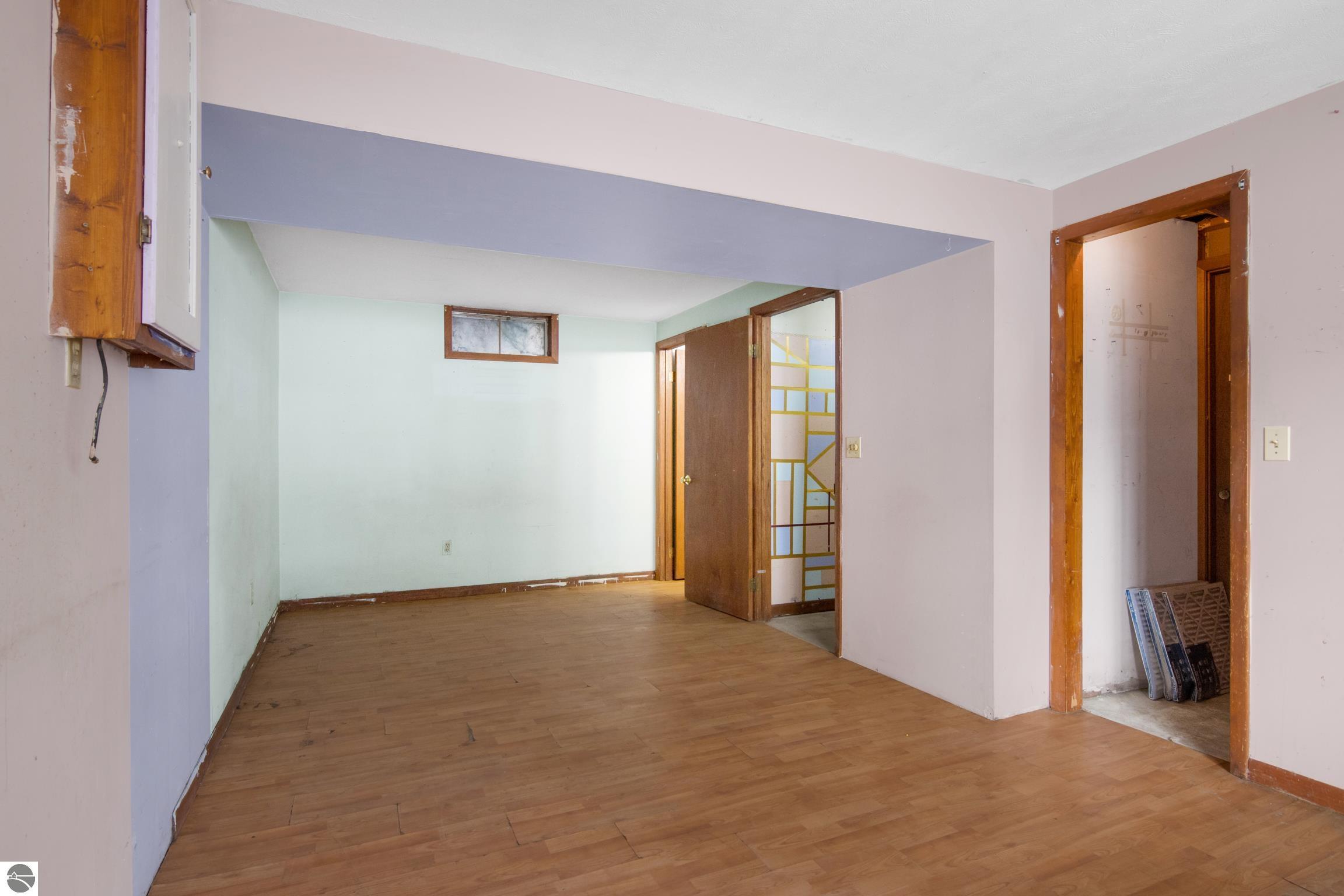 1570 Ridge View Court