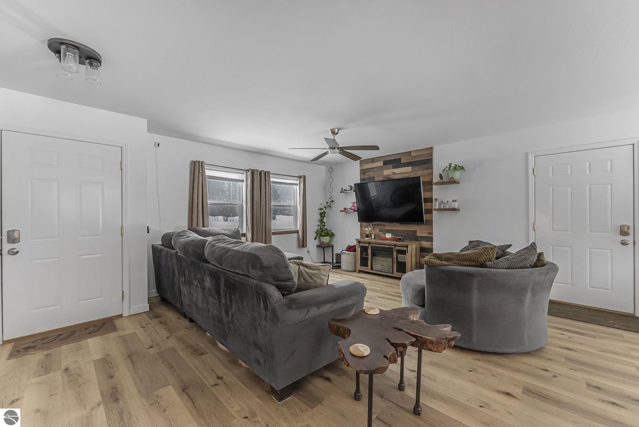 1243 N Betsie River Road, N