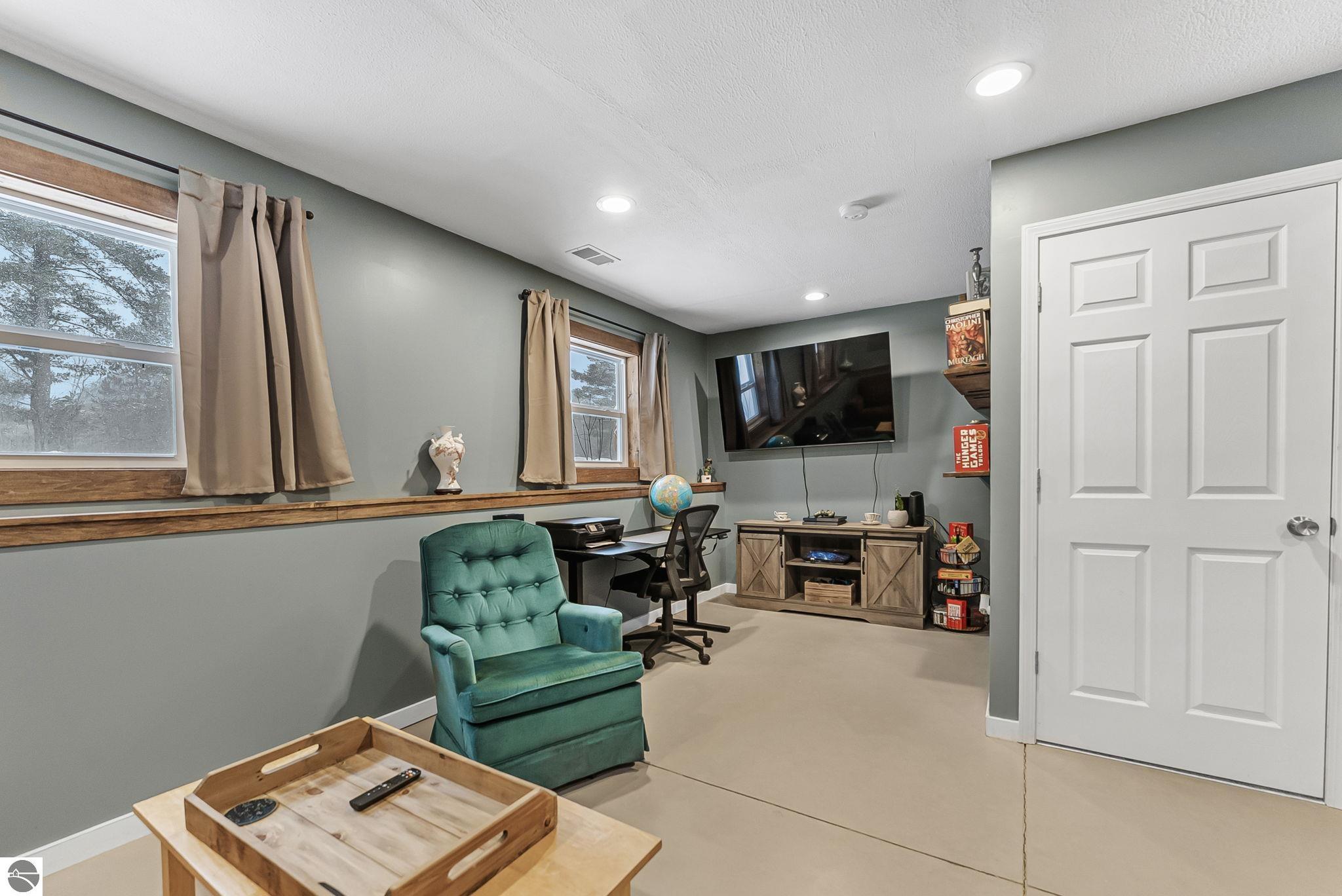 1243 N Betsie River Road, N