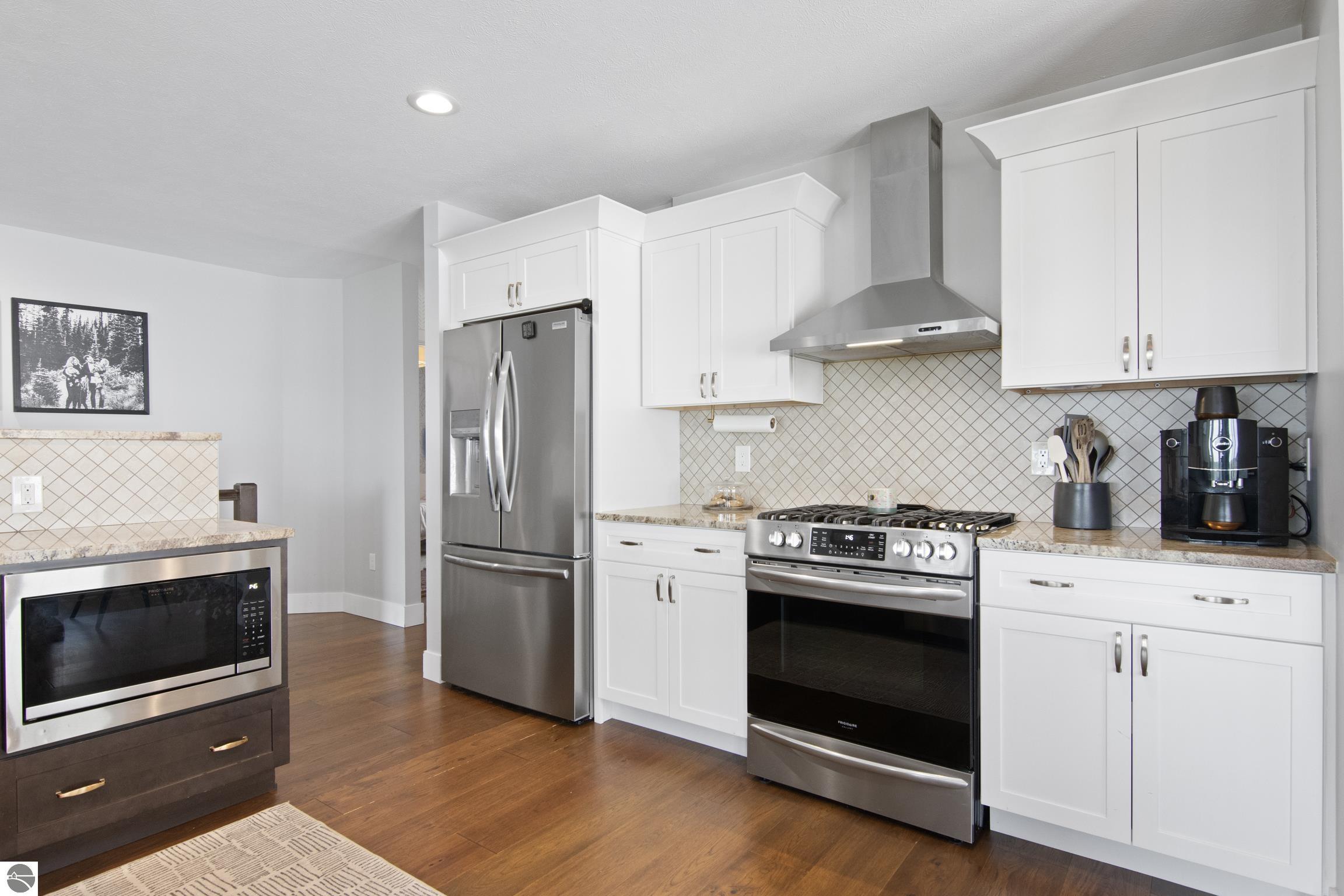 2764 W Crown Drive