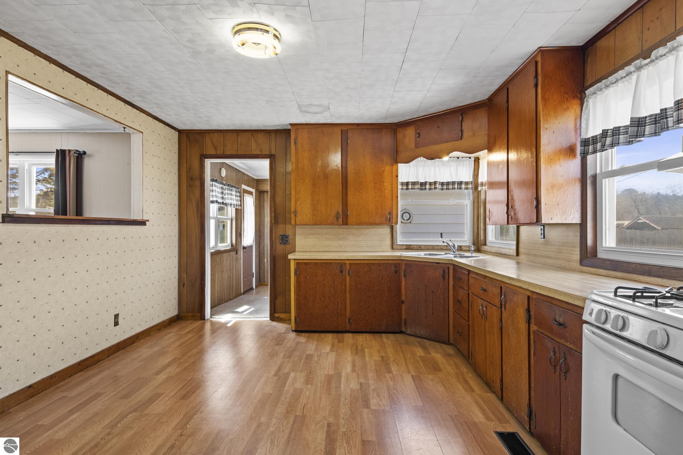 5046 W Main Street SW