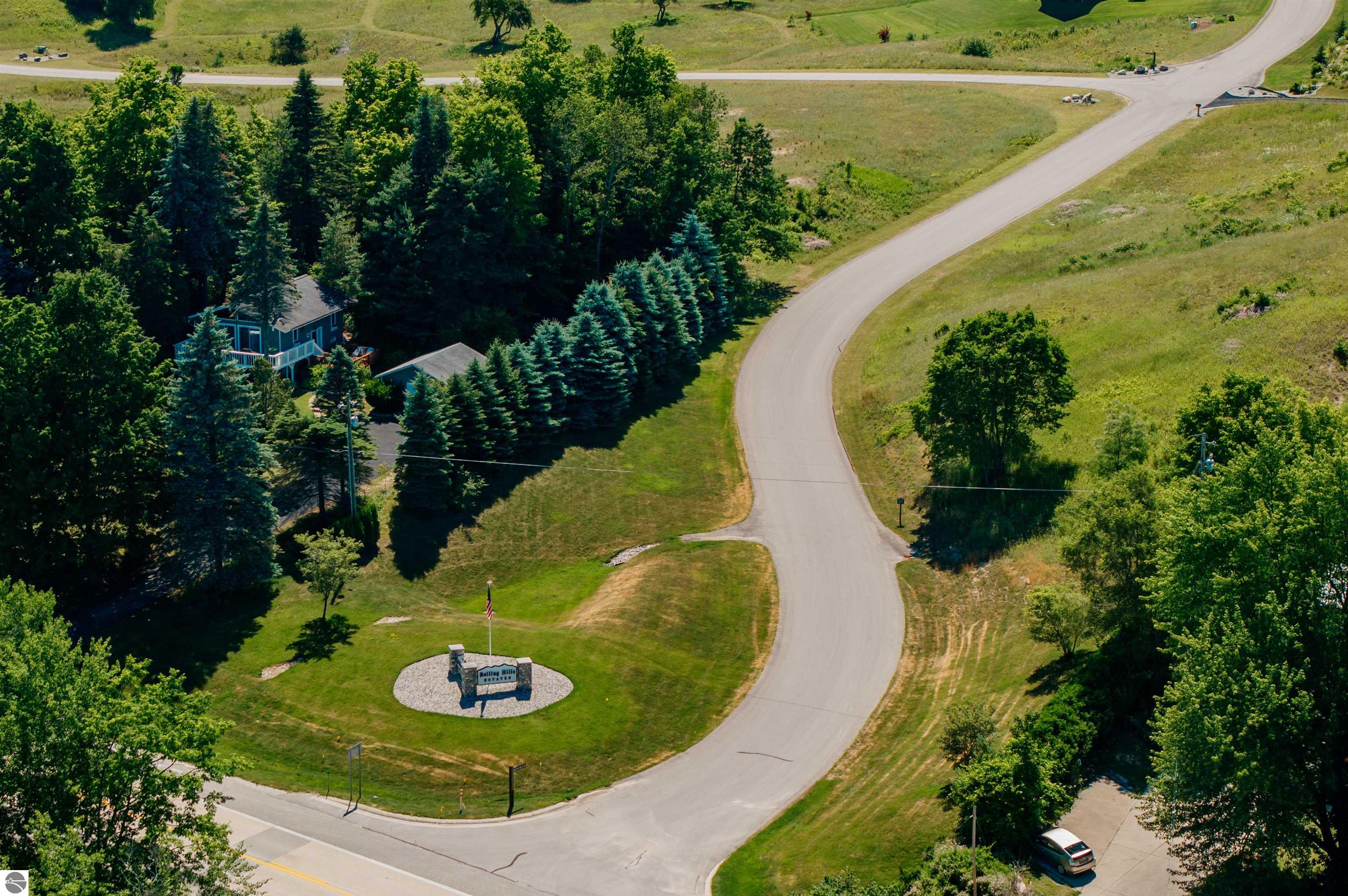 6872 S Rolling Hills Drive