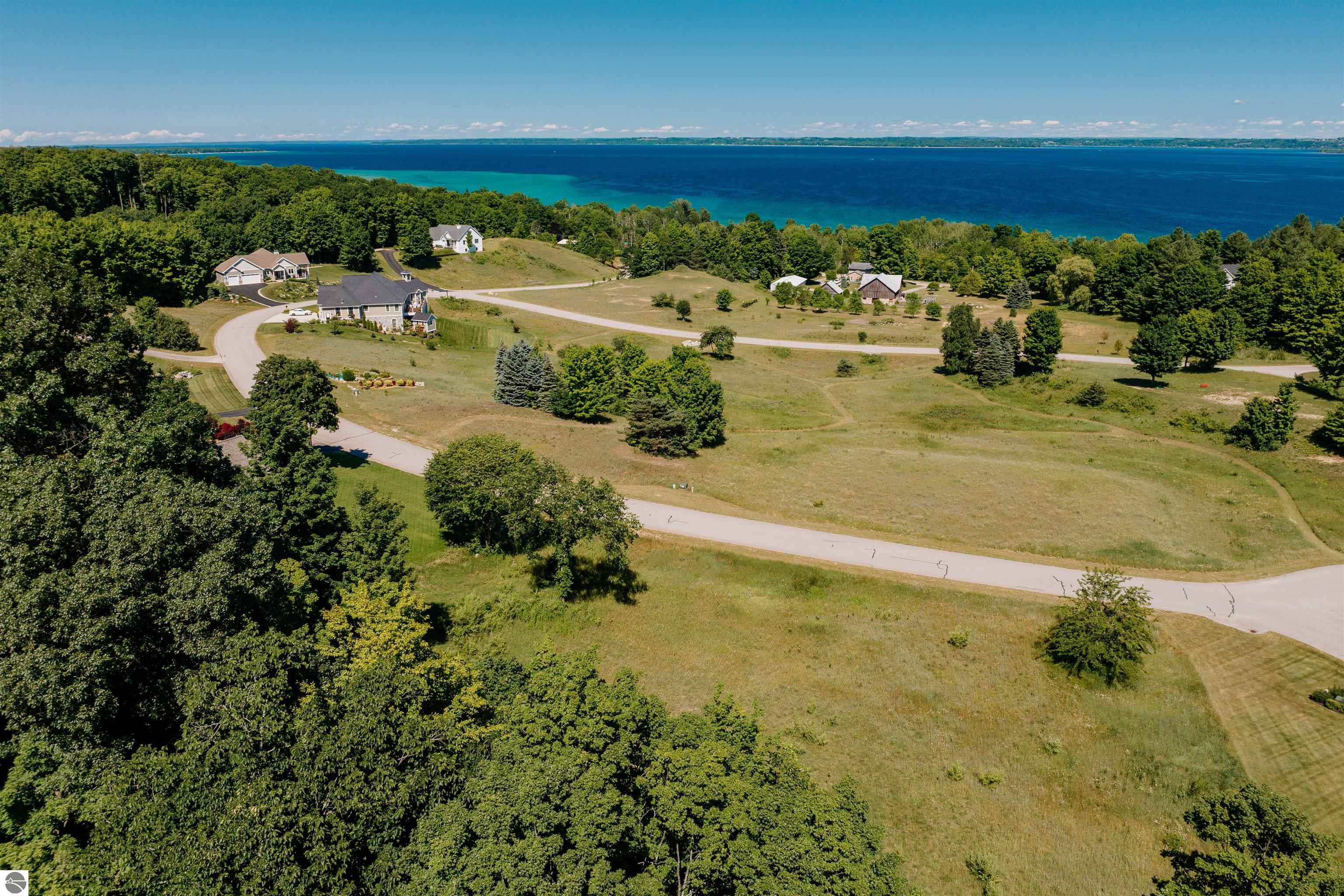 6872 S Rolling Hills Drive