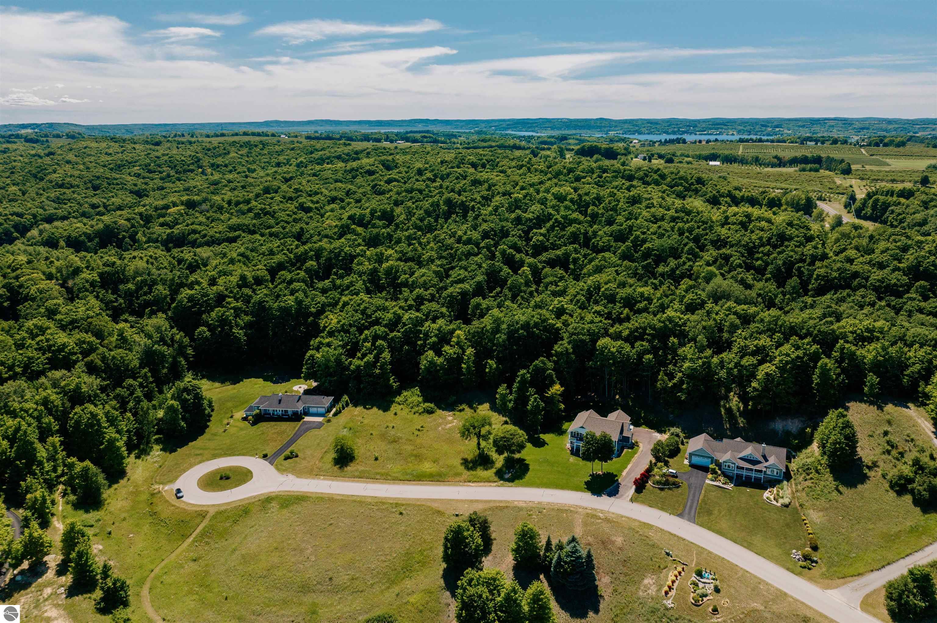 6872 S Rolling Hills Drive