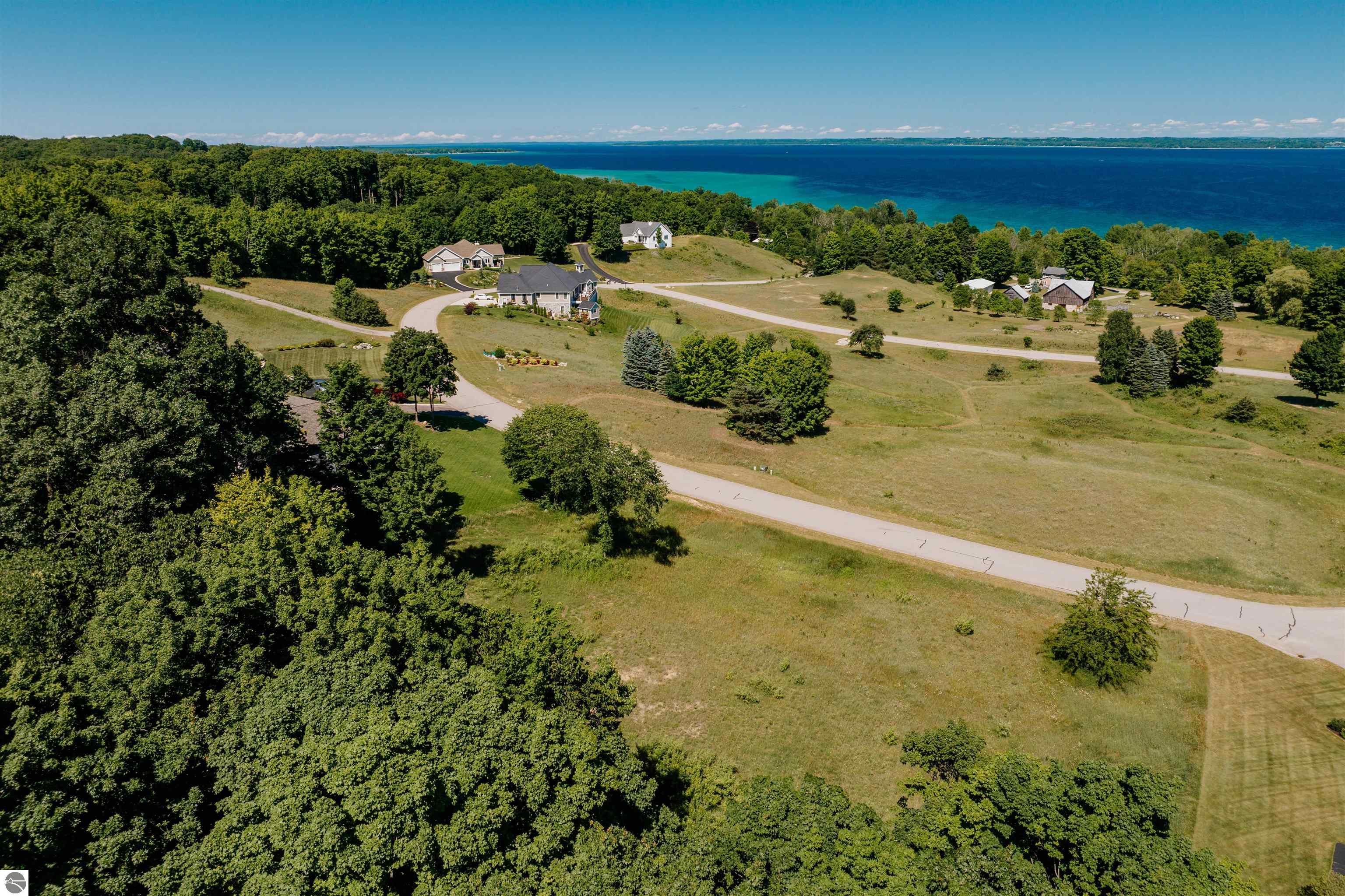 6872 S Rolling Hills Drive