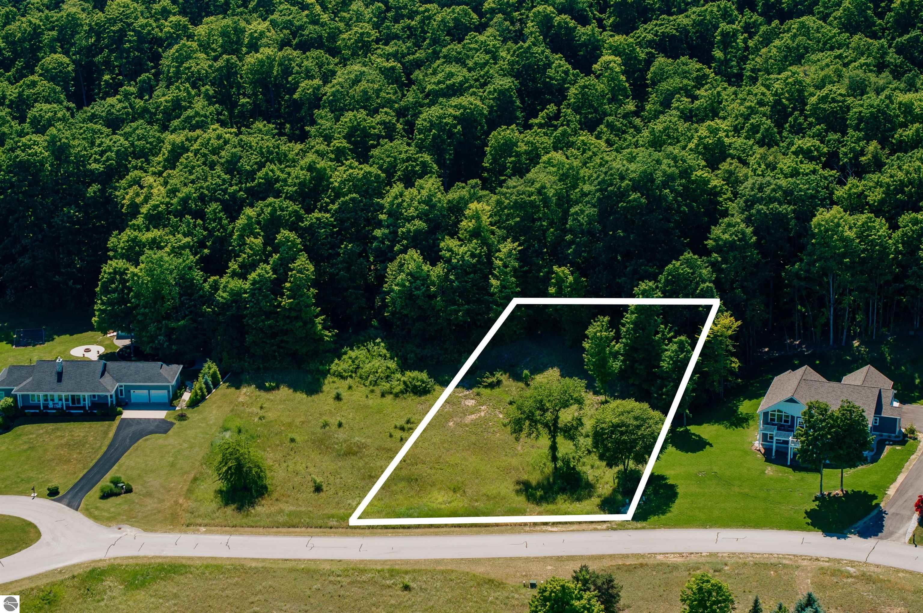 6872 S Rolling Hills Drive