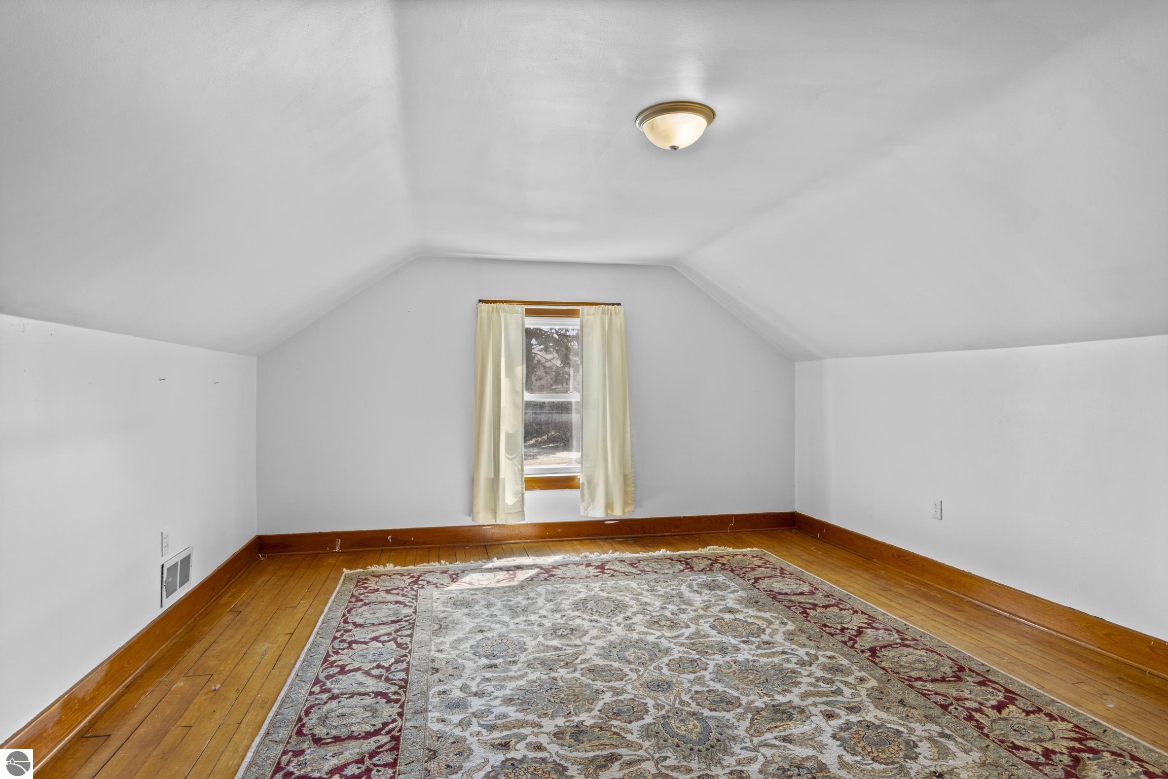 8952 S Kasson Street