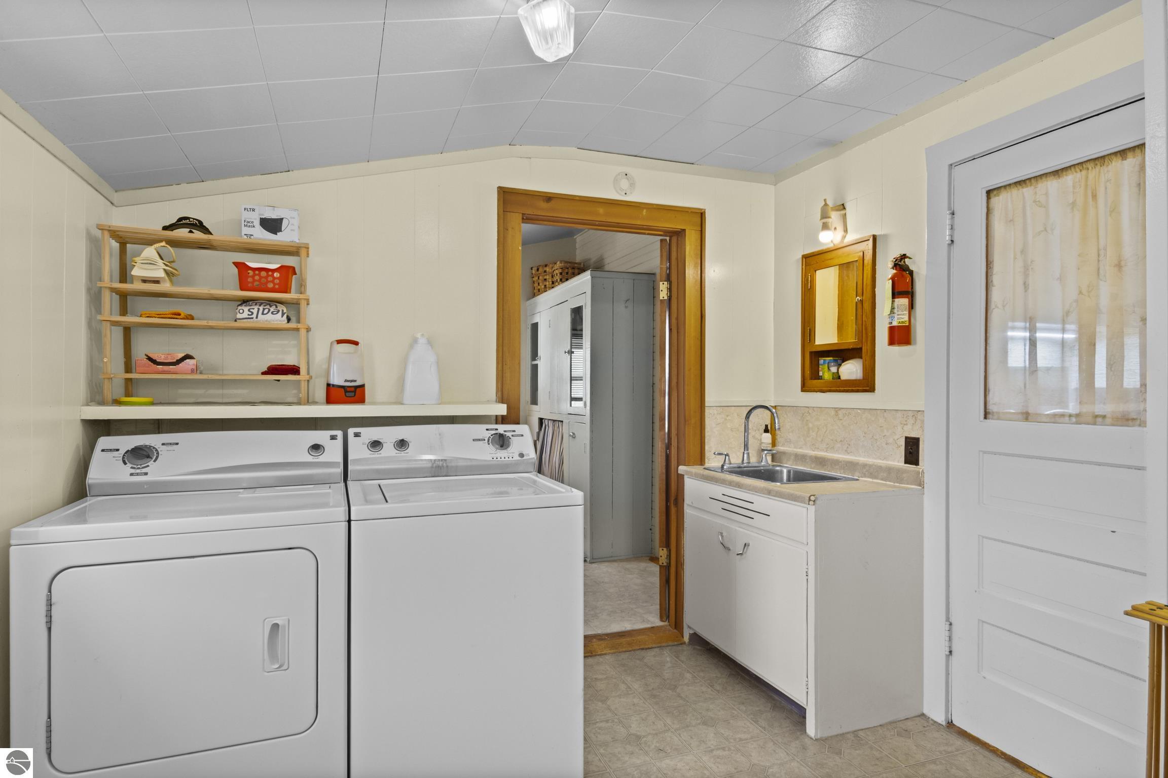 8952 S Kasson Street