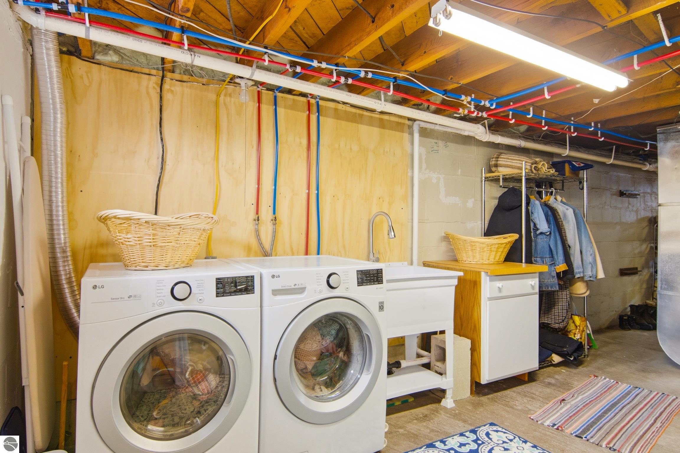 10099 W Aylsworth Street