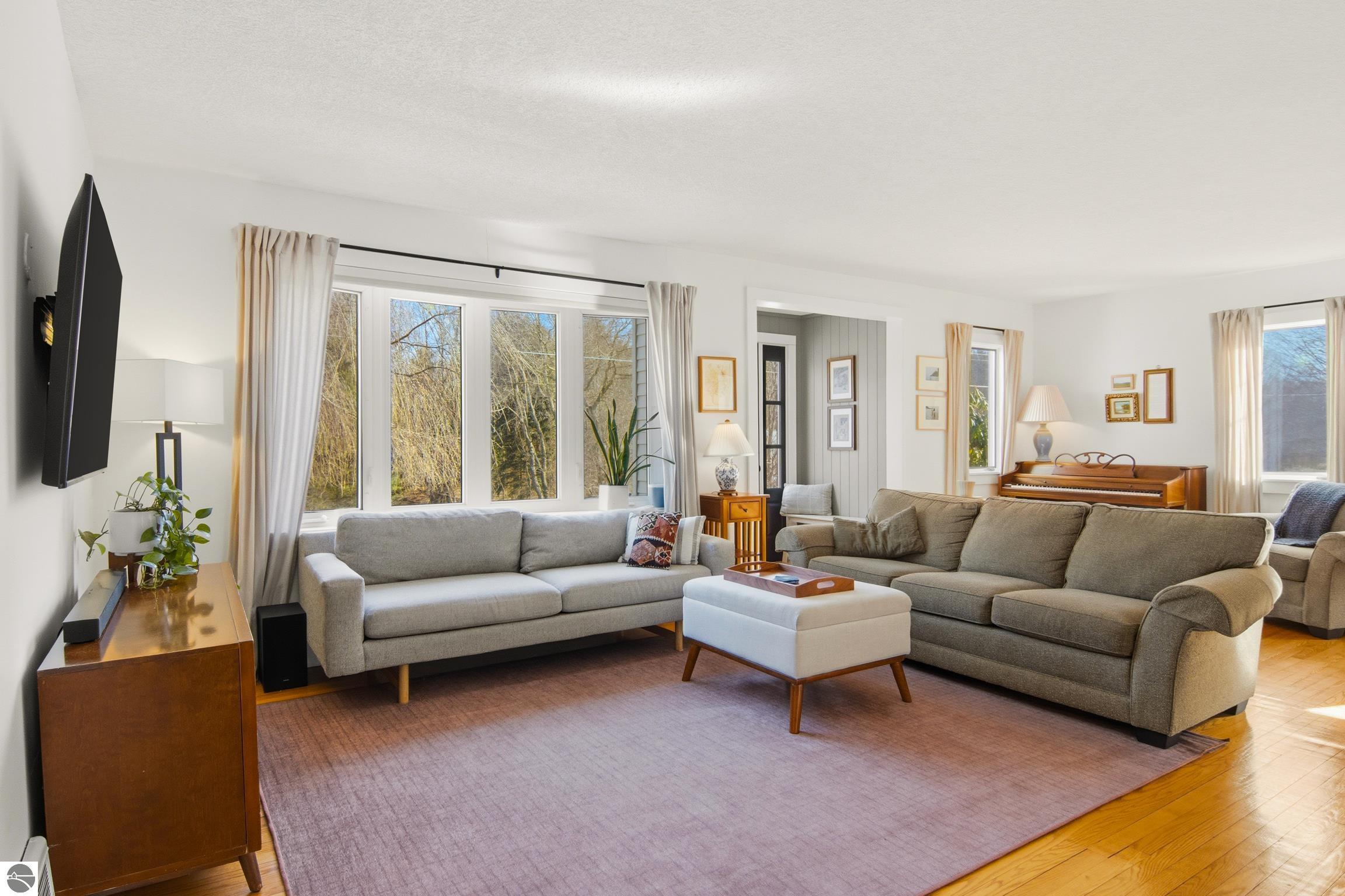 10099 W Aylsworth Street