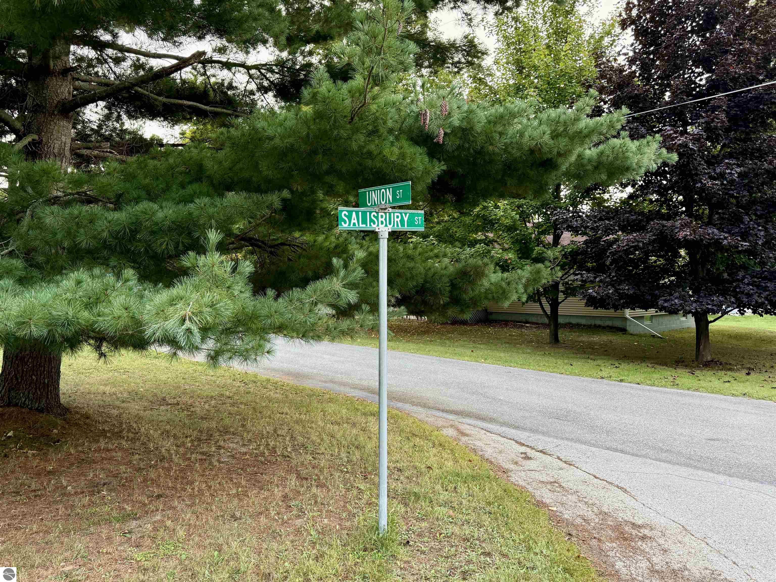 0 S Salisbury Street