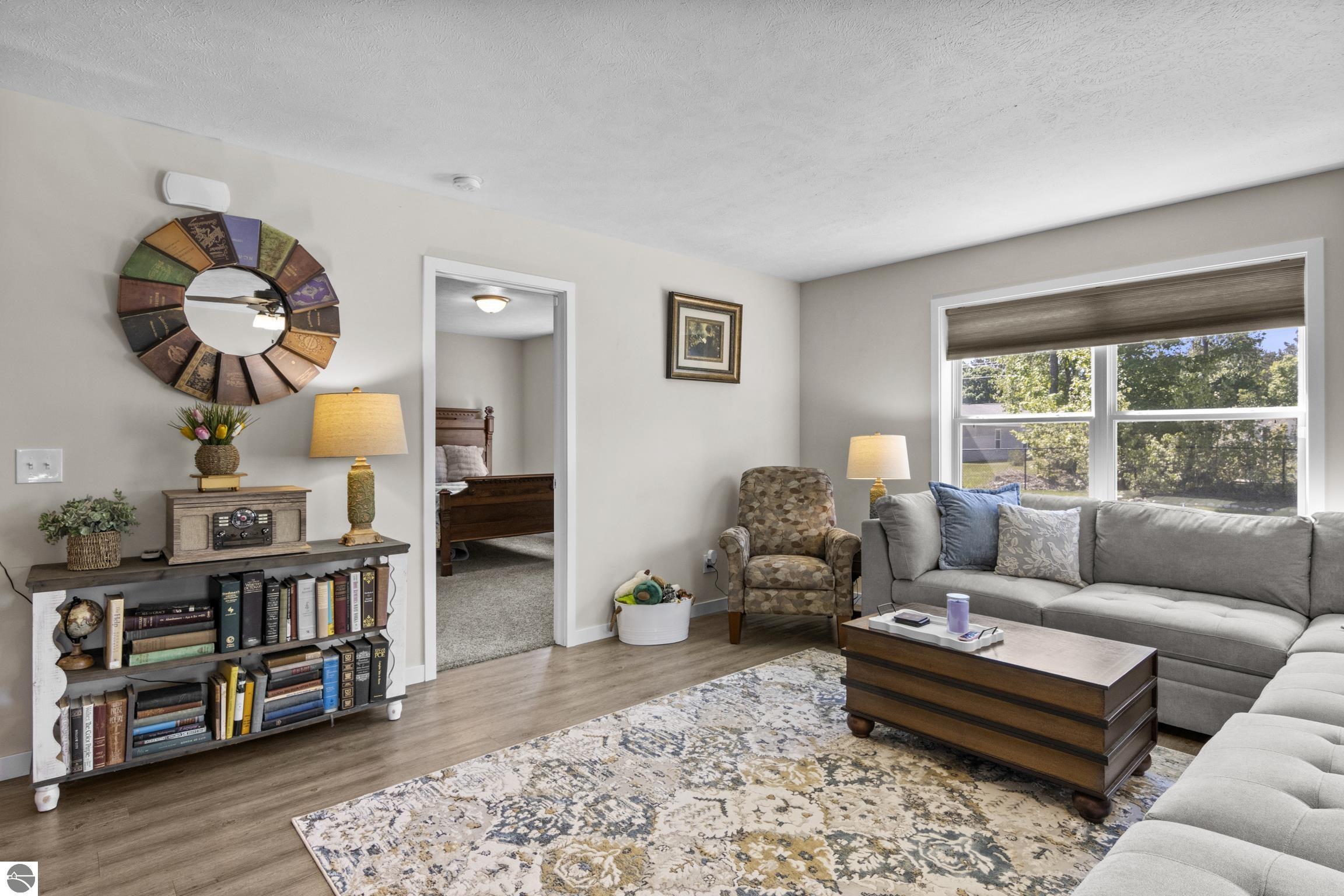 1948 Oriole Drive
