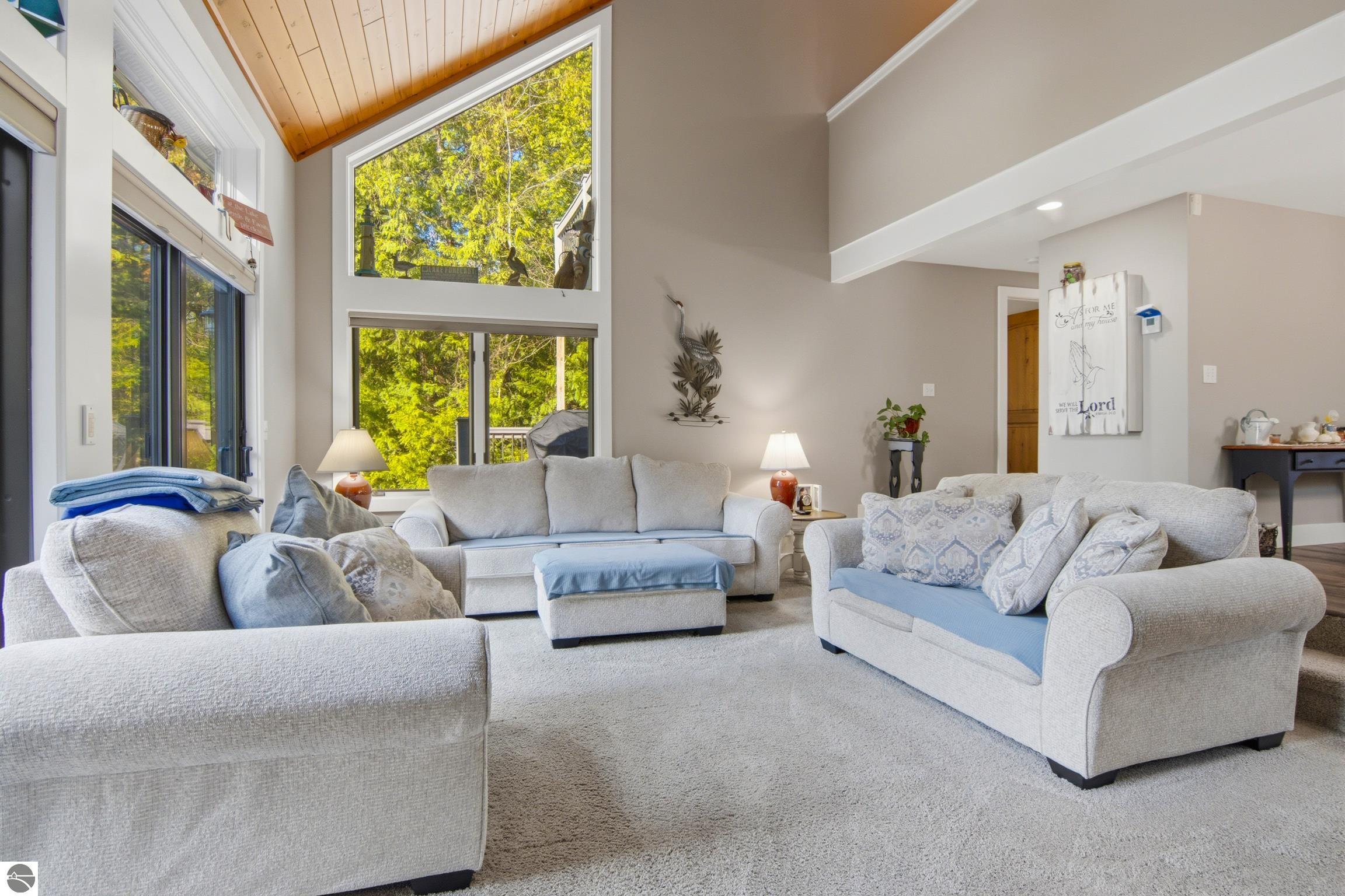 708 E Sugar Bay Lane