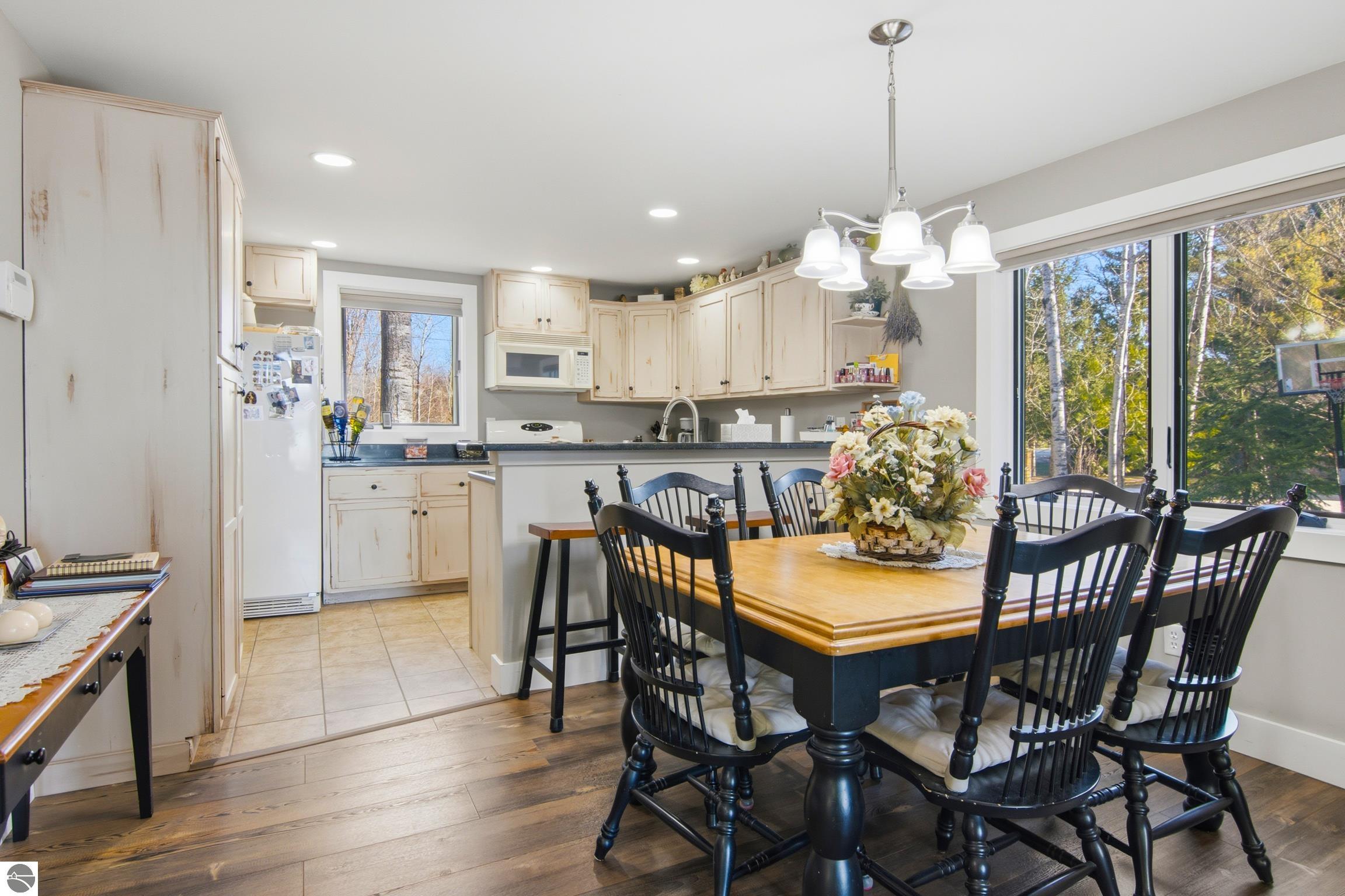 708 E Sugar Bay Lane